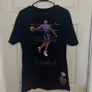 Mitchell & Ness Vince Carter Dunk Champion shirt